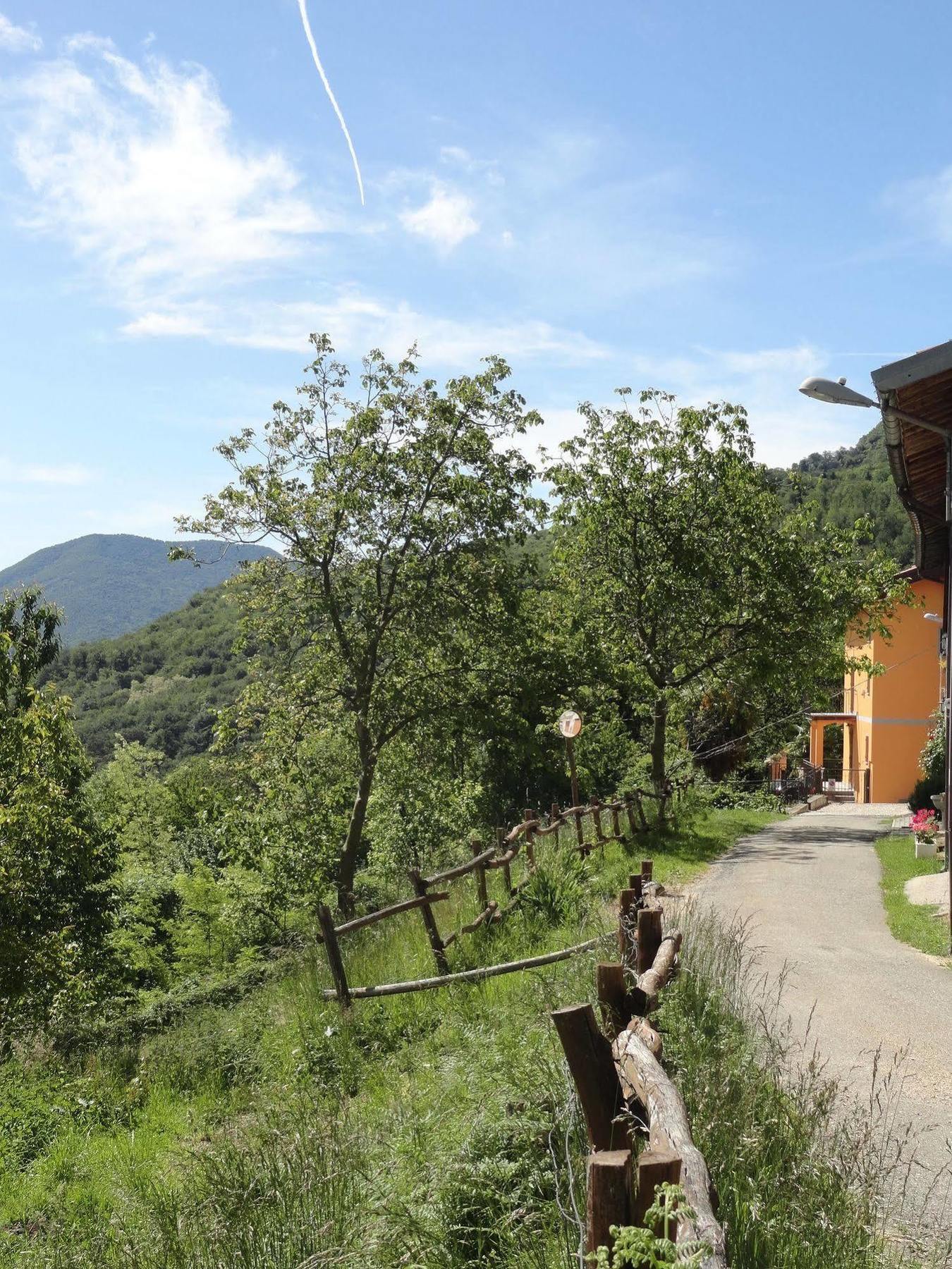 Bed and Breakfast La Casa Del Borgo Brissago-Valtravaglia Zewnętrze zdjęcie