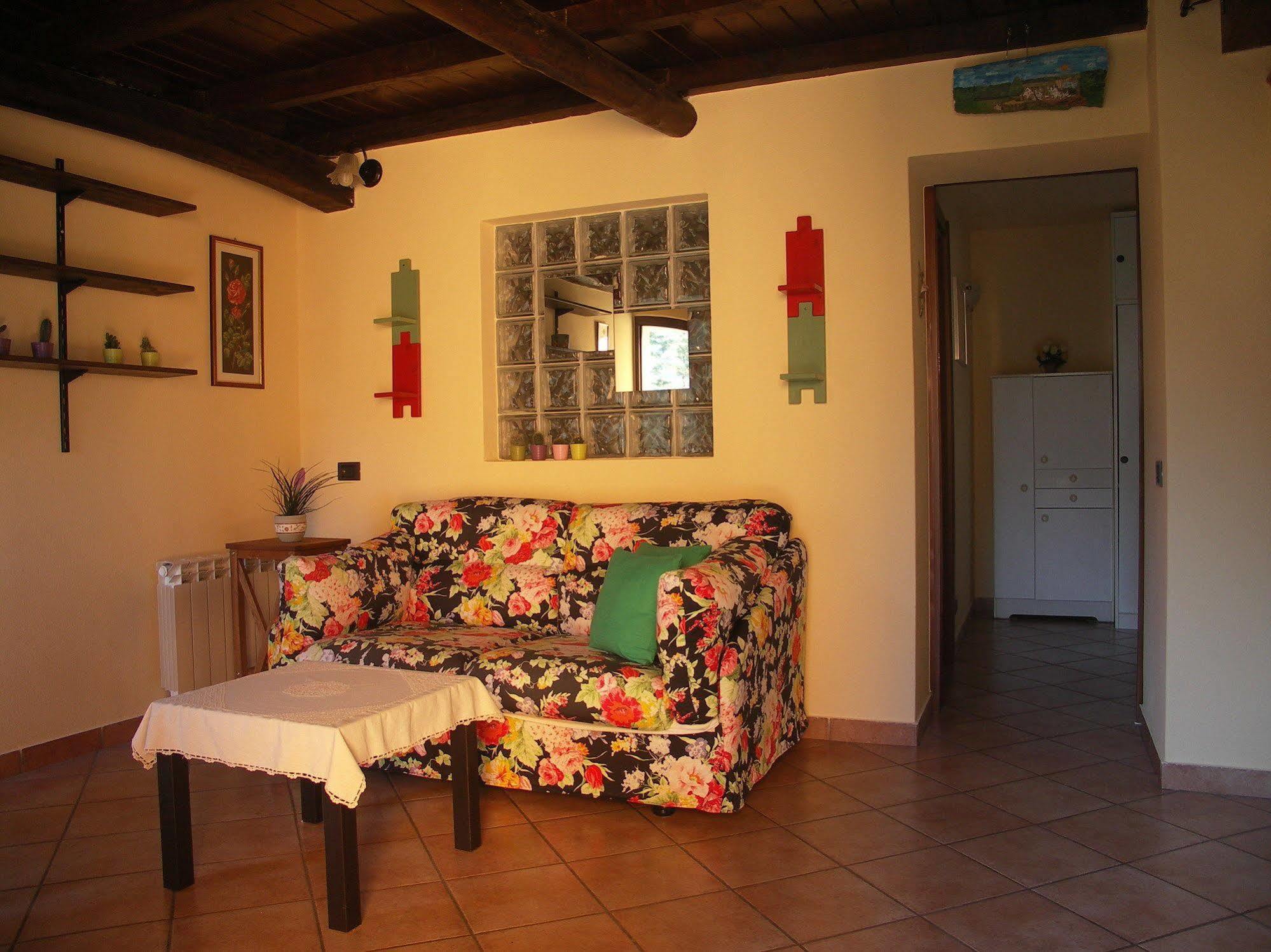 Bed and Breakfast La Casa Del Borgo Brissago-Valtravaglia Zewnętrze zdjęcie