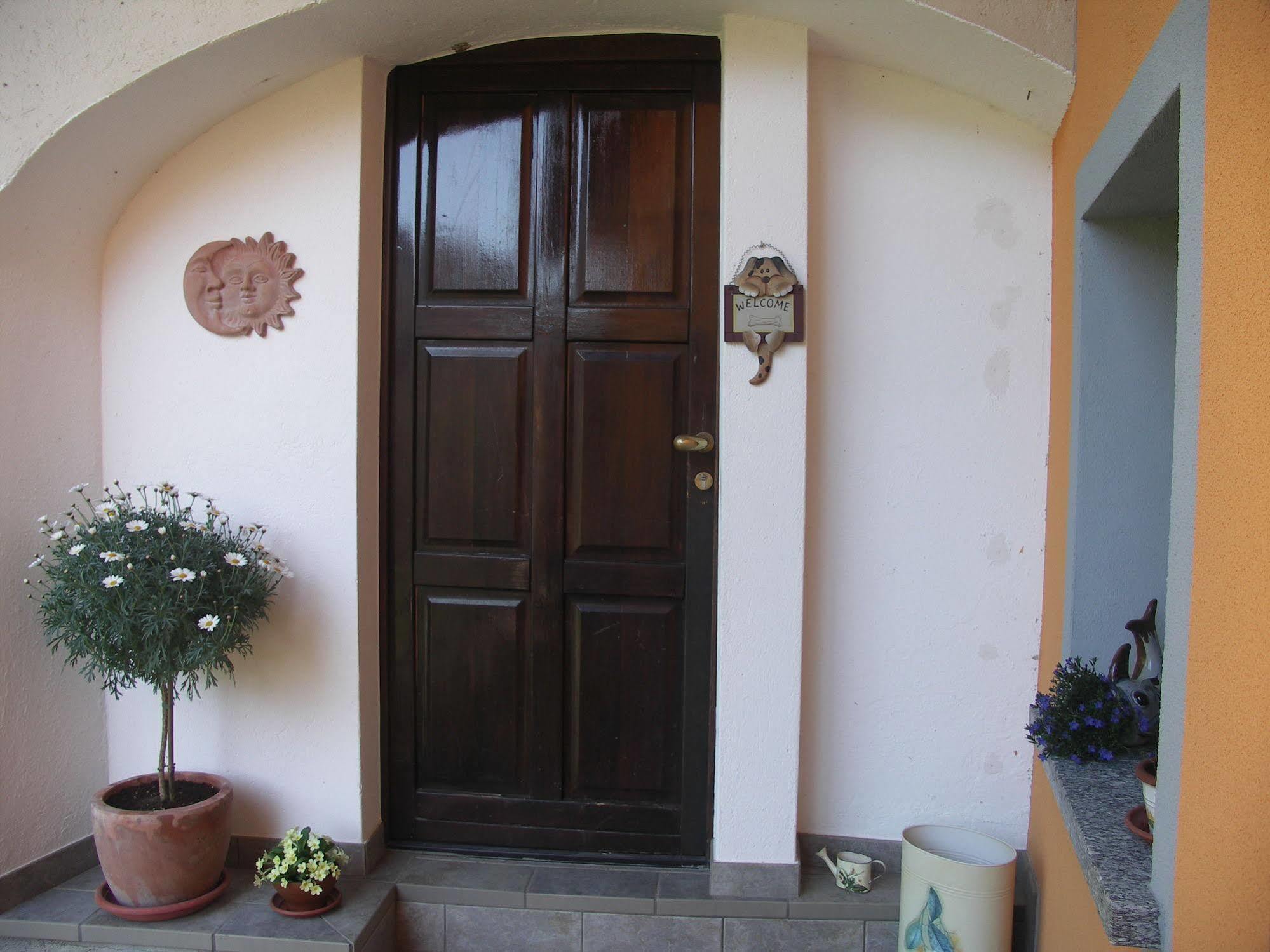 Bed and Breakfast La Casa Del Borgo Brissago-Valtravaglia Zewnętrze zdjęcie